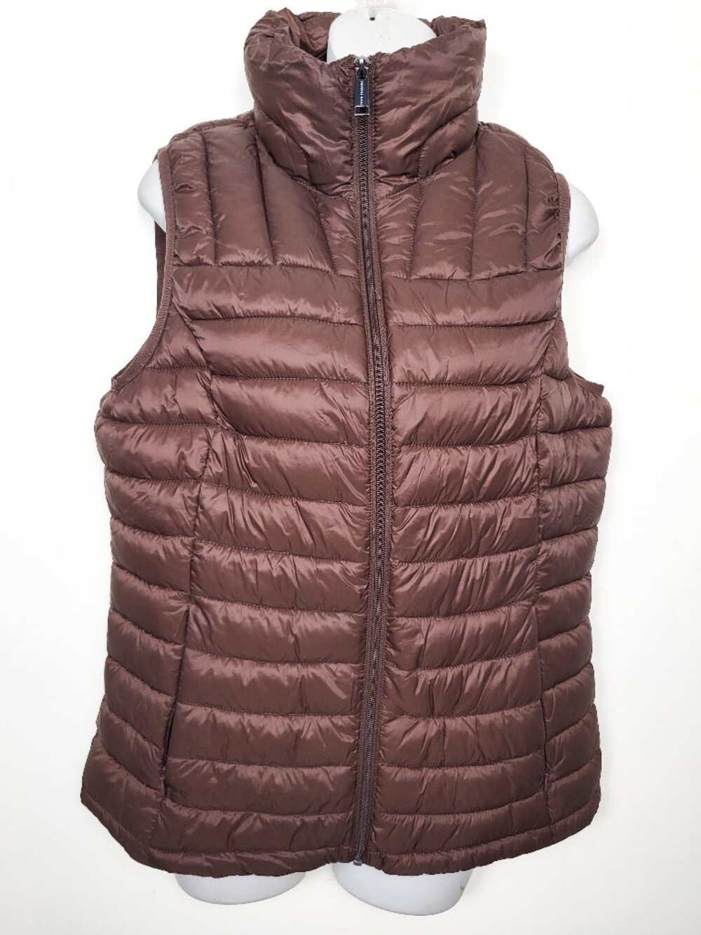 Hawke & Co. Women's Rail Quilt Packable Puffer Vest  Brown | Size MEDIUM